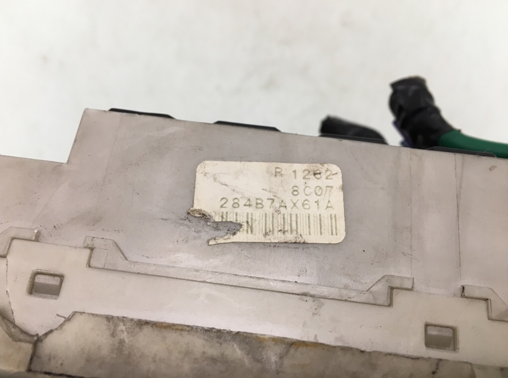 Блок комфорта бу для Nissan Note E11 1.6 i, 2008 г. Блок комфорта бу для Nissan Note E11 1.6 i, 2008 г.