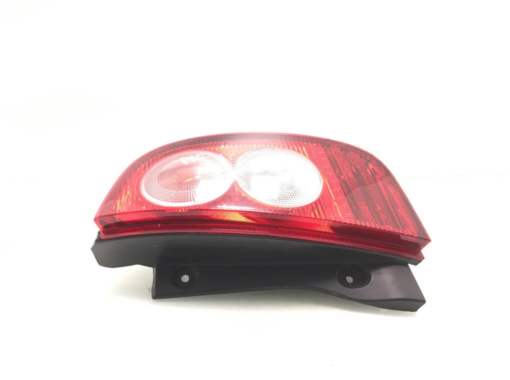 Фонарь задний правый бу для Nissan Micra K12 1.2 i, 2009 г. Фонарь задний правый бу для Nissan Micra K12 1.2 i, 2009 г.
