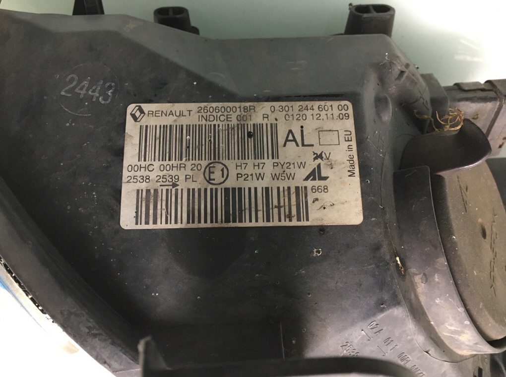 Фара левая бу для Renault Megane 3 1.5 DCi,  2009 г.