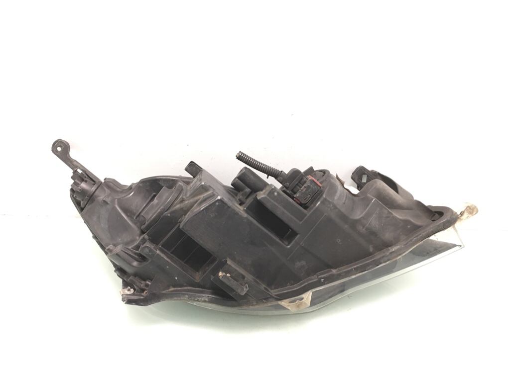 Фара левая бу для Opel Astra J 1.6 i,  2011 г.