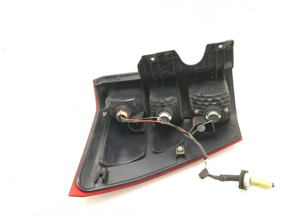 Фонарь задний правый бу для Suzuki Grand Vitara 2 1.9 DDiS,  2007 г.