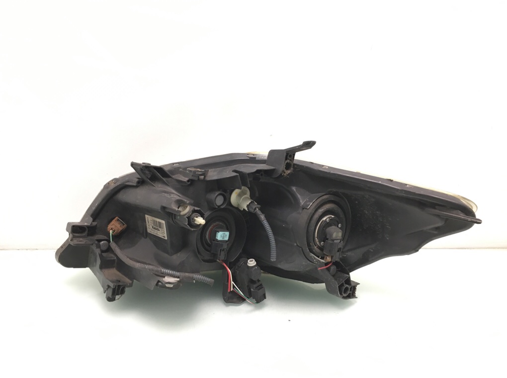 Фара правая бу для Toyota Auris  1.4 TD,  2011 г.