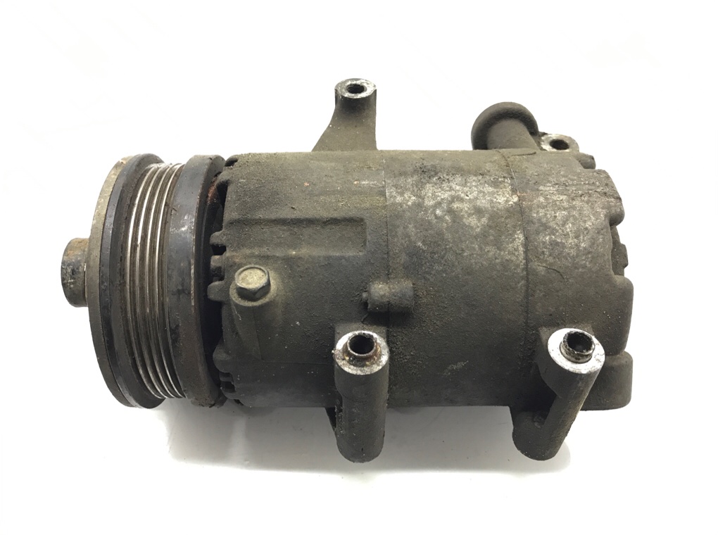 Компрессор кондиционера бу для Ford Focus 2 1.8 i, 2007 г.