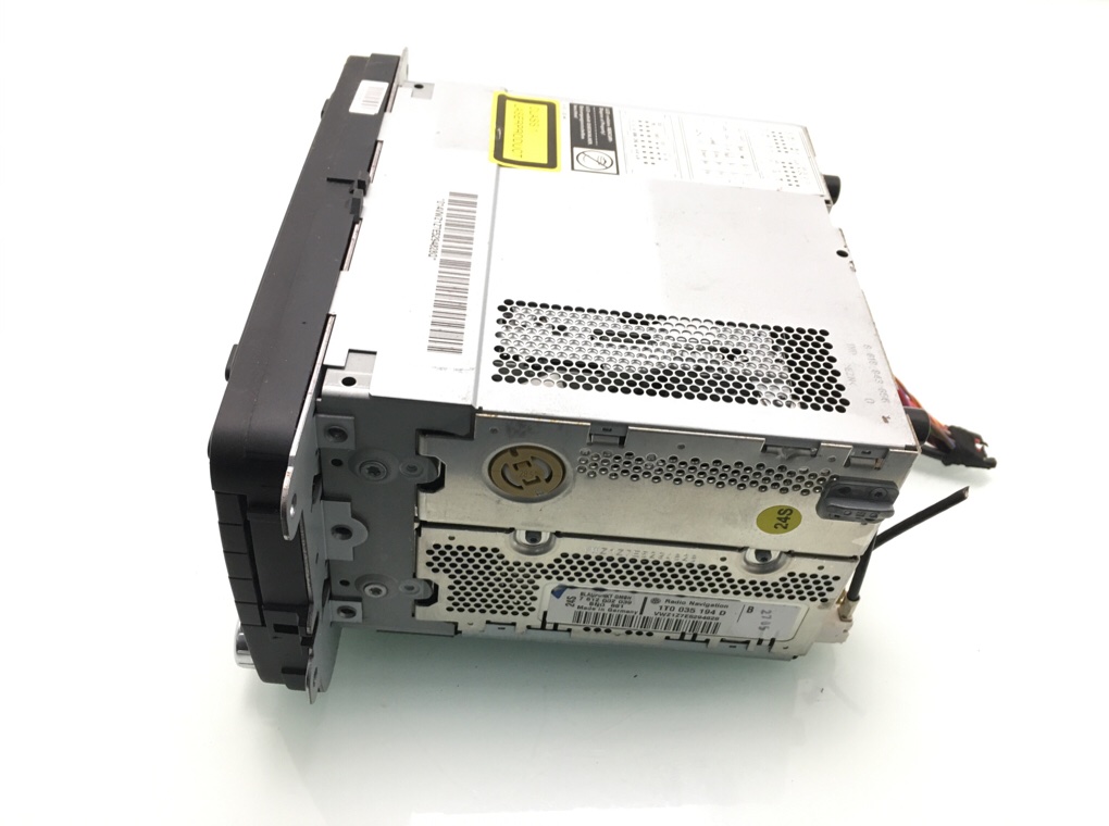 Магнитола бу для Volkswagen Golf 5 2.0 FSI,  2005 г.