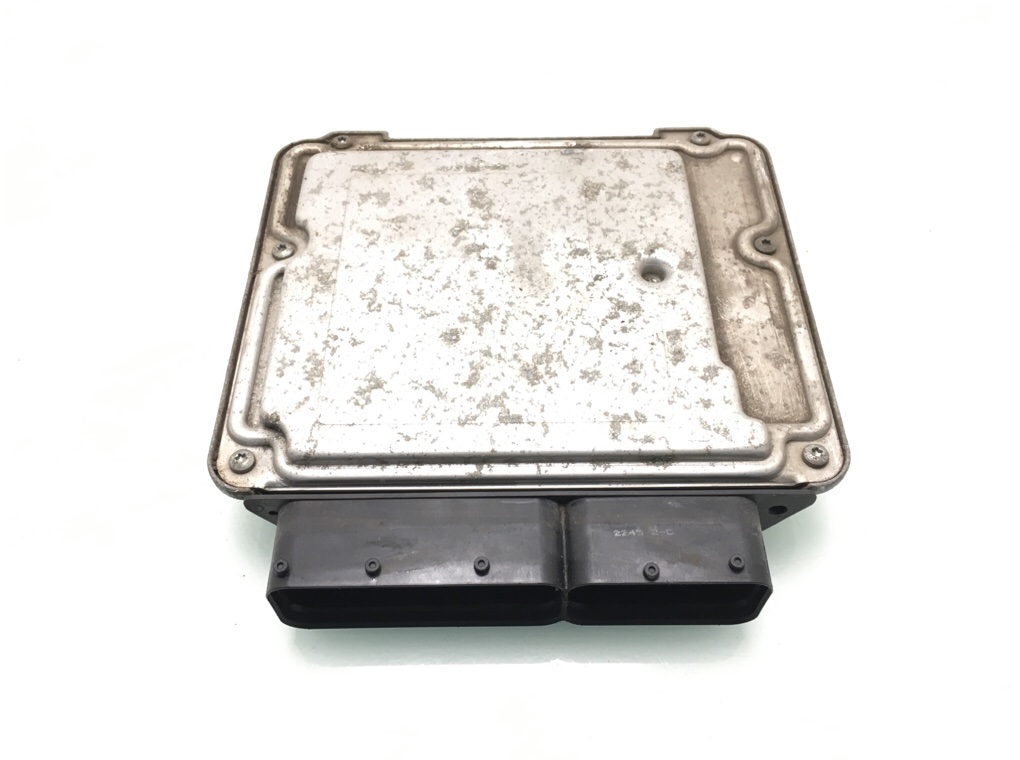 Блок управления двигателем бу для Volkswagen Golf 5 2.0 FSI, 2005 г. Блок управления двигателем бу для Volkswagen Golf 5 2.0 FSI, 2005 г.