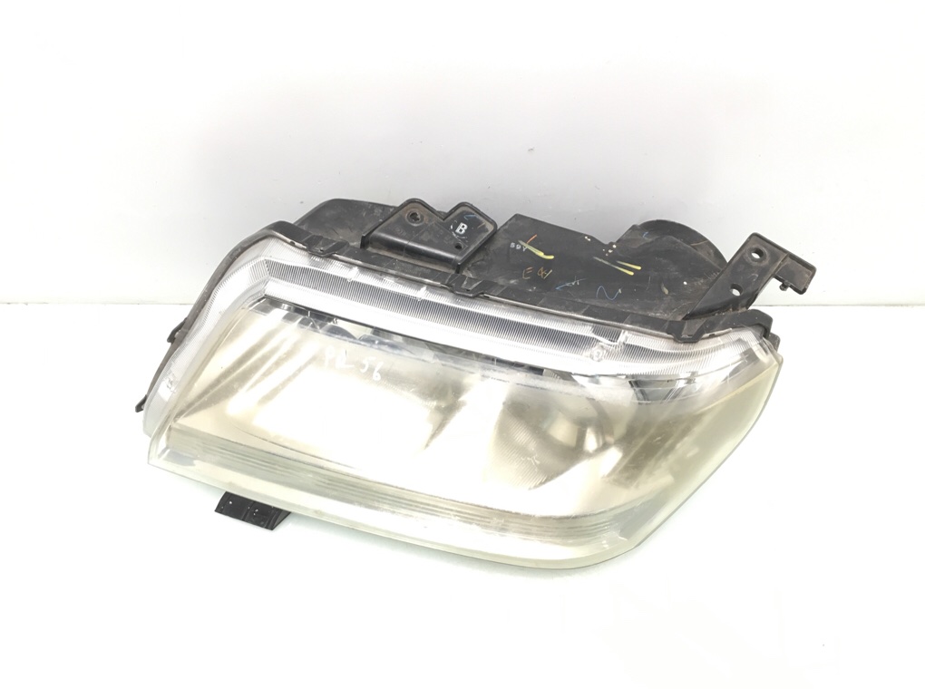 Фара левая бу для Suzuki Grand Vitara 2 1.9 DDiS,  2007 г.