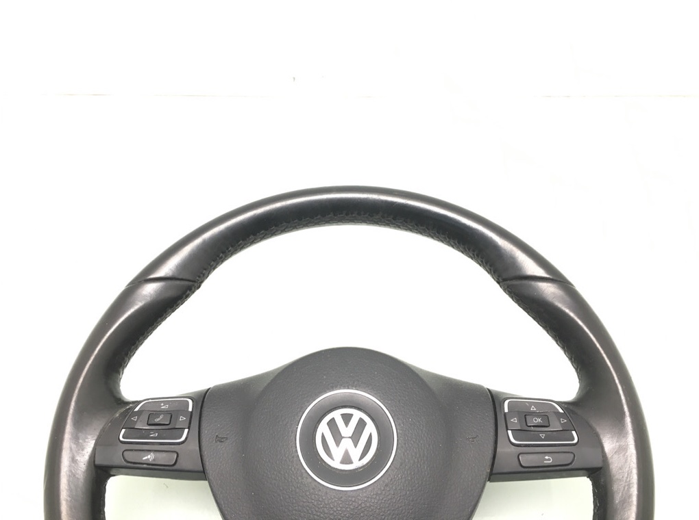 Руль бу для Volkswagen Passat B6 2.0 TDi, 2009 г. Руль бу для Volkswagen Passat B6 2.0 TDi, 2009 г.