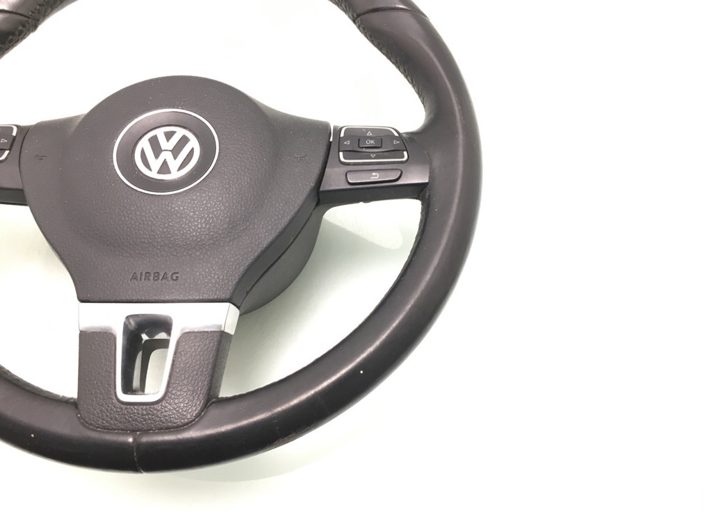 Руль бу для Volkswagen Passat B6 2.0 TDi, 2009 г. Руль бу для Volkswagen Passat B6 2.0 TDi, 2009 г.