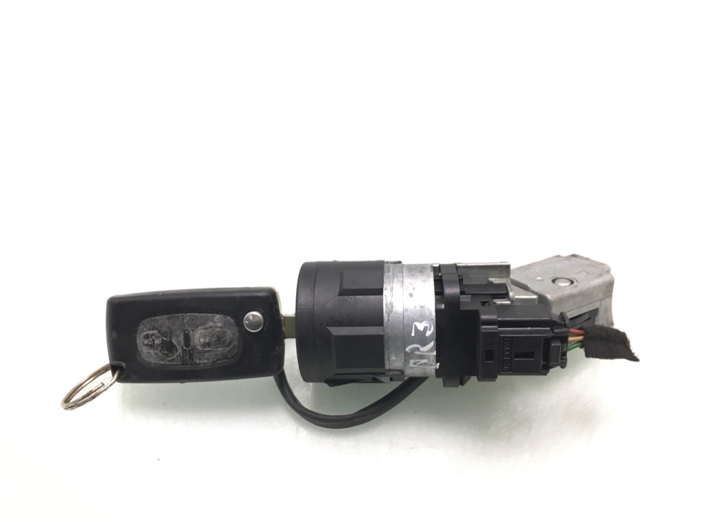 Замок зажигания бу для Peugeot 3008 1.6 HDi, 2010 г. Замок зажигания бу для Peugeot 3008 1.6 HDi, 2010 г.