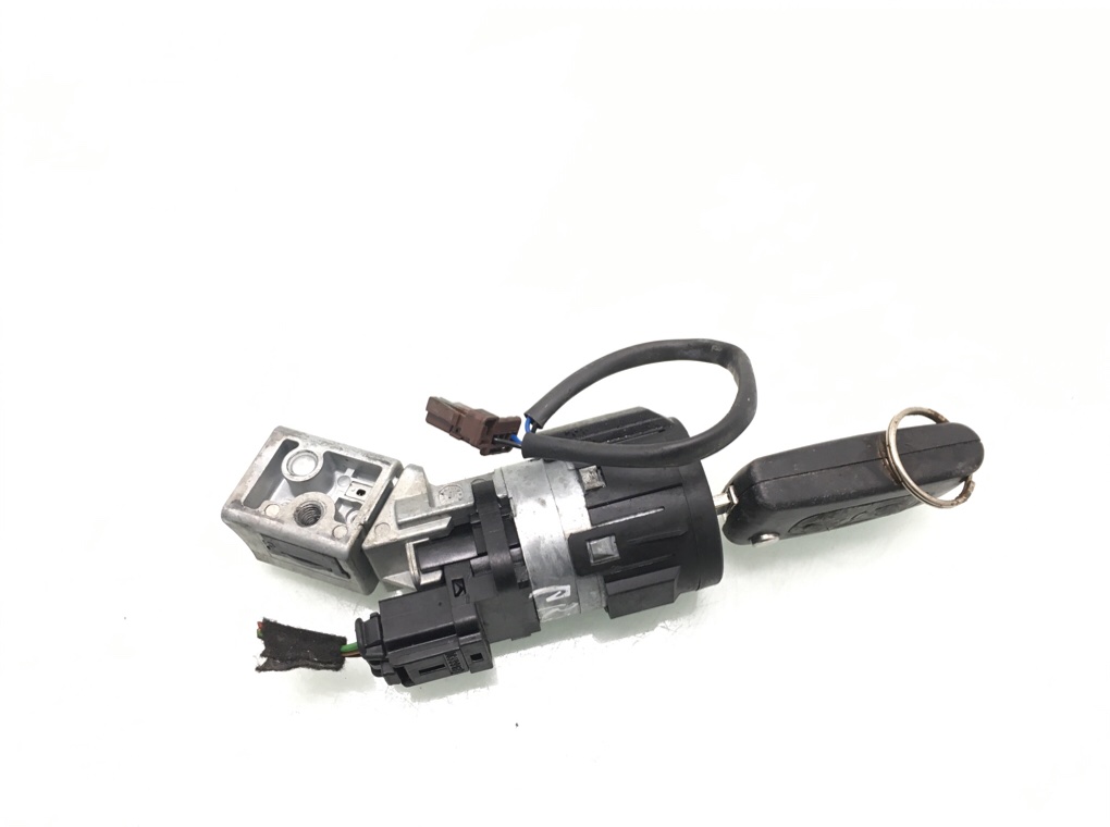 Замок зажигания бу для Peugeot 3008 1.6 HDi, 2010 г. Замок зажигания бу для Peugeot 3008 1.6 HDi, 2010 г.