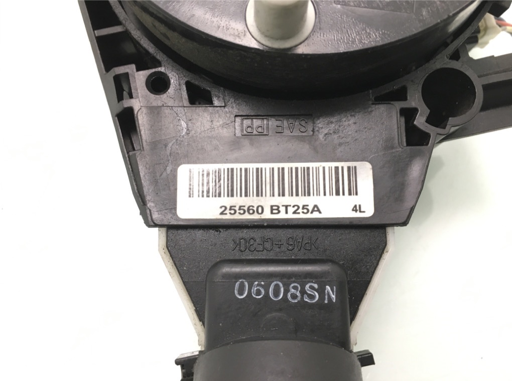 Переключатель подрулевой (стрекоза) бу для Nissan Qashqai 1 1.5 DCi,  2010 г.