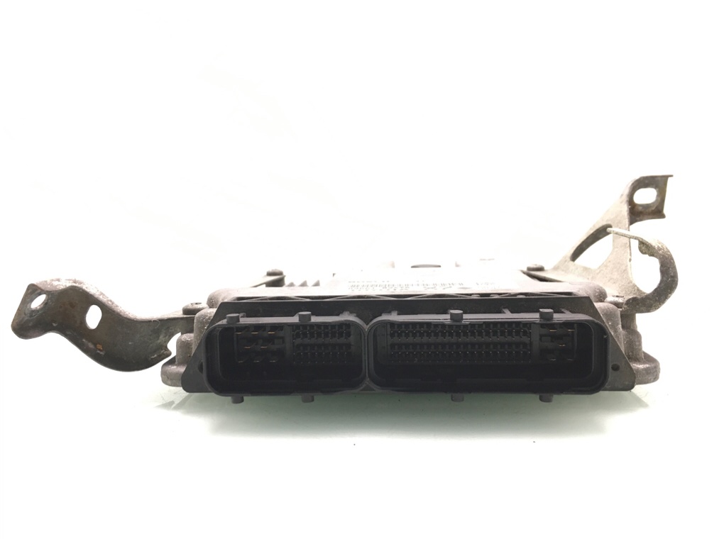 Блок управления двигателем бу для Toyota Auris 1.4 TD, 2011 г. Блок управления двигателем бу для Toyota Auris 1.4 TD, 2011 г.