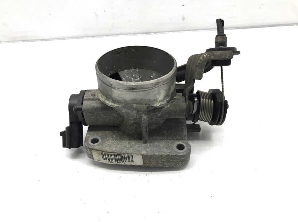 Заслонка дроссельная бу для Ford Ka 1.6 i, 2003 г. Заслонка дроссельная бу для Ford Ka 1.6 i, 2003 г.