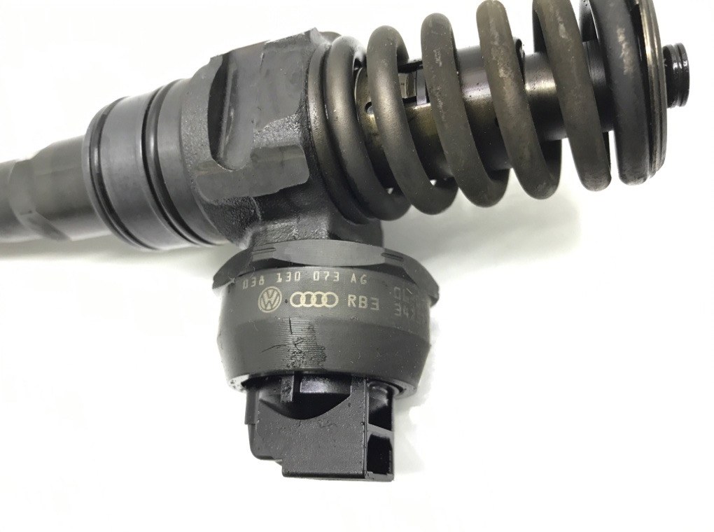 Форсунка бу для Volkswagen Jetta 5 1.9 TDi, 2007 г. Форсунка бу для Volkswagen Jetta 5 1.9 TDi, 2007 г.