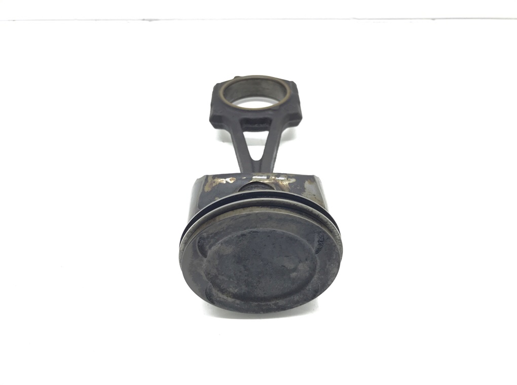 Поршень бу для Opel Astra H 1.4 i,  2010 г.