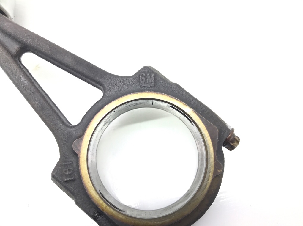 Поршень бу для Opel Astra H 1.4 i,  2010 г.