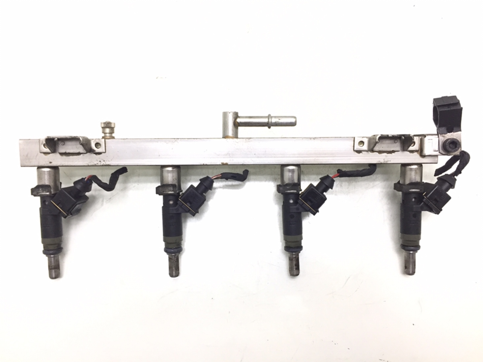 Топливная рампа бу для BMW 3 E46 2.0 i, 2002 г.