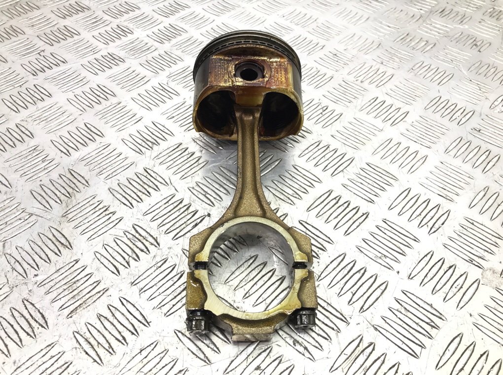 Поршень бу для Lexus LS 430 4.3 i, 2005 г. Поршень бу для Lexus LS 430 4.3 i, 2005 г.