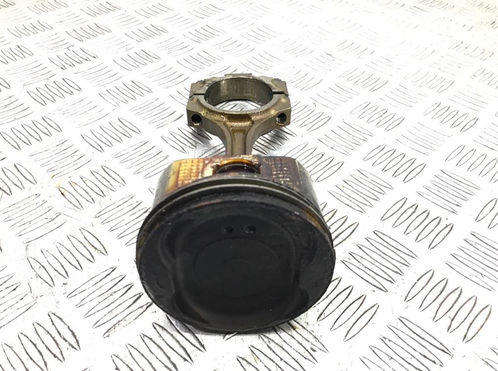 Поршень бу для Lexus LS 430 4.3 i,  2005 г.