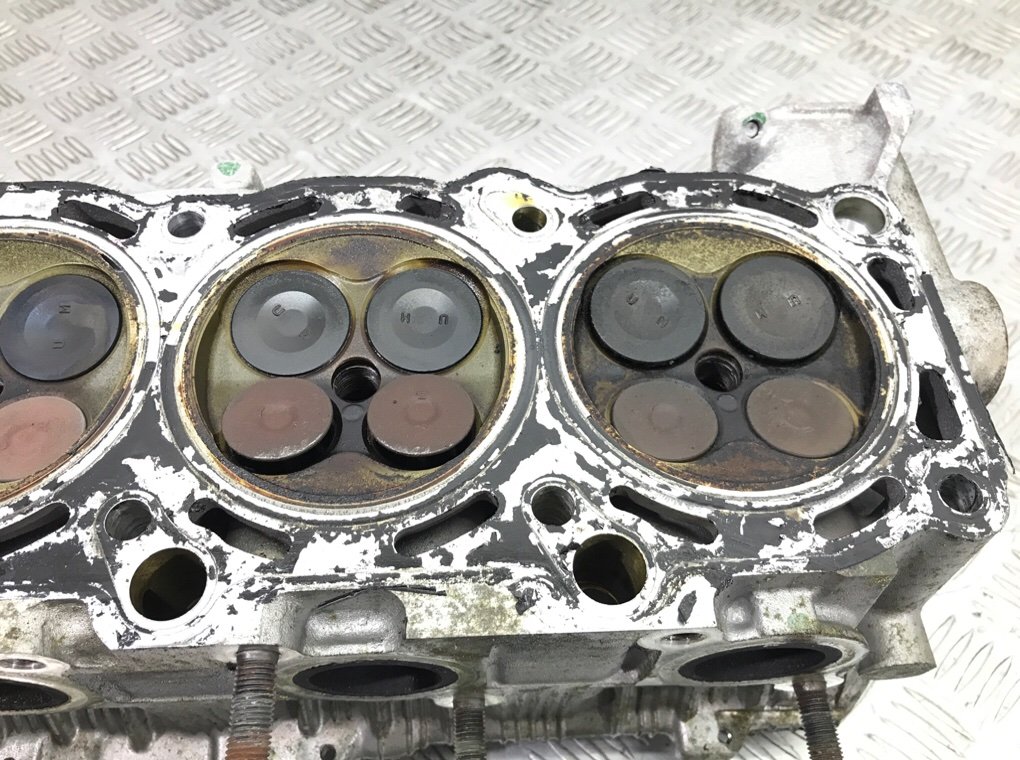 Головка блока цилиндров бу для Lexus LS 430 4.3 i, 2005 г. Головка блока цилиндров бу для Lexus LS 430 4.3 i, 2005 г.