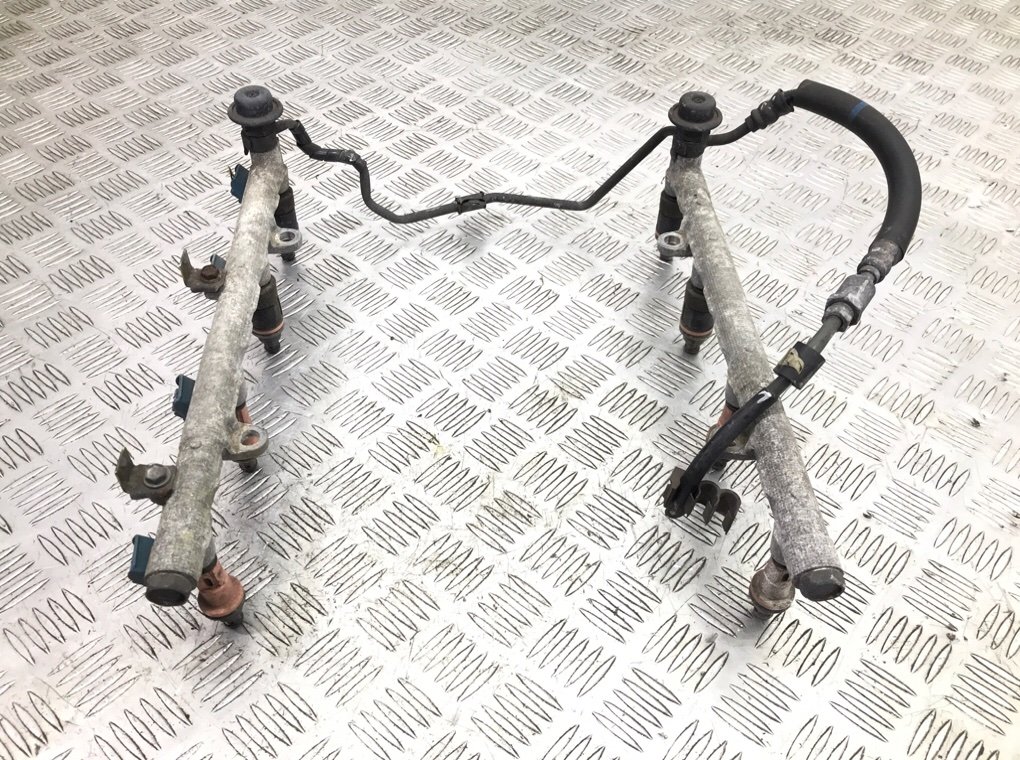 Топливная рампа бу для Lexus LS 430 4.3 i, 2005 г.