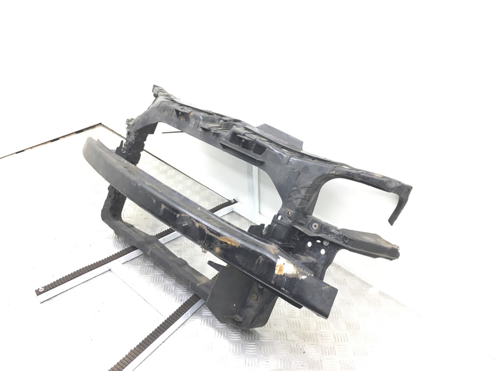 Панель передняя (телевизор) бу для Seat Ibiza 3 1.2 i, 2008 г. Панель передняя (телевизор) бу для Seat Ibiza 3 1.2 i, 2008 г.