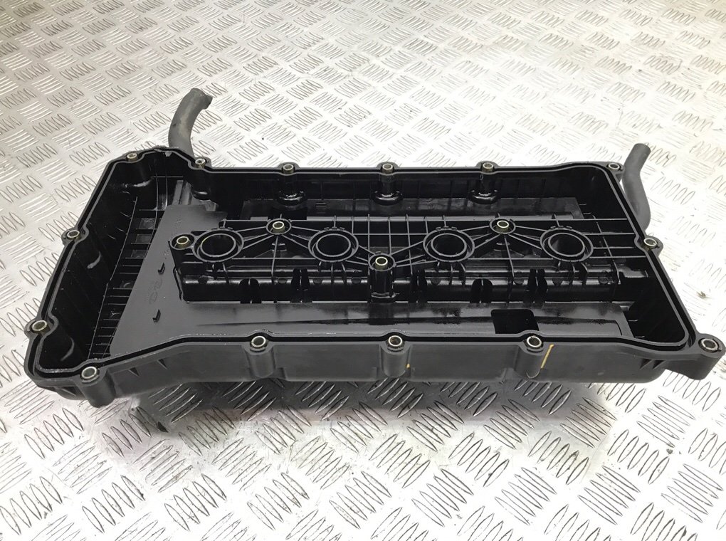 Клапанная крышка бу для Kia Magentis 2 2.0 i,  2006 г.