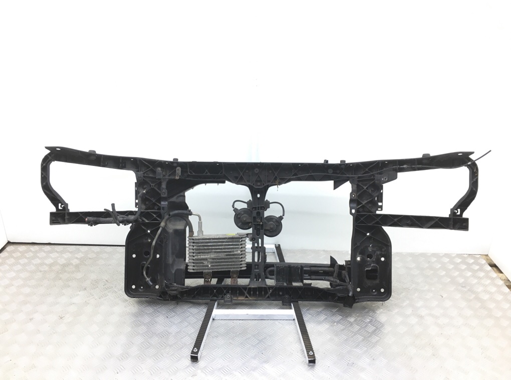 Панель передняя (телевизор) бу для Kia Sportage 2 2.0 CRDi,  2009 г.