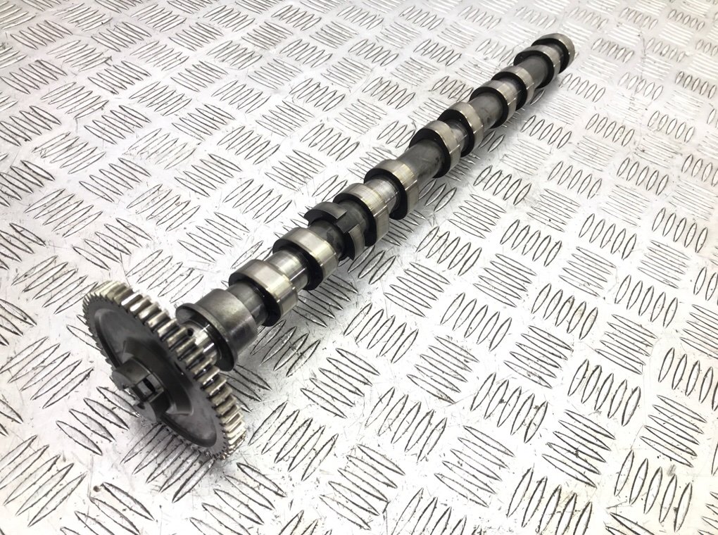 Распредвал бу для Volvo XC60 2.0 D, 2010 г. Распредвал бу для Volvo XC60 2.0 D, 2010 г.