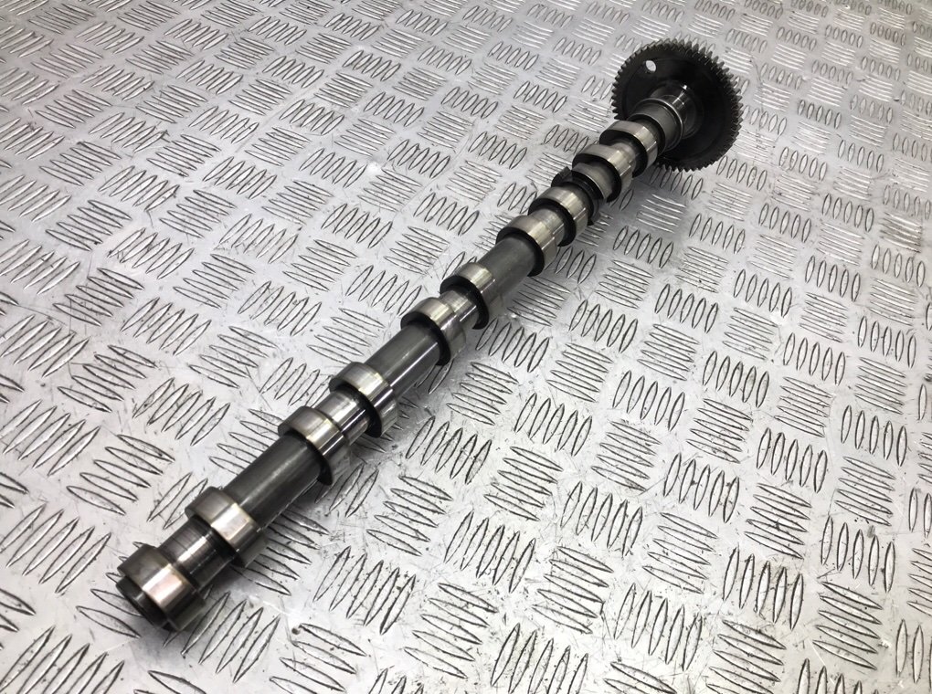 Распредвал бу для Volvo XC60 2.0 D, 2010 г. Распредвал бу для Volvo XC60 2.0 D, 2010 г.