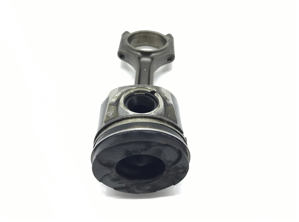 Поршень бу для Volvo XC60  2.0 D,  2010 г.