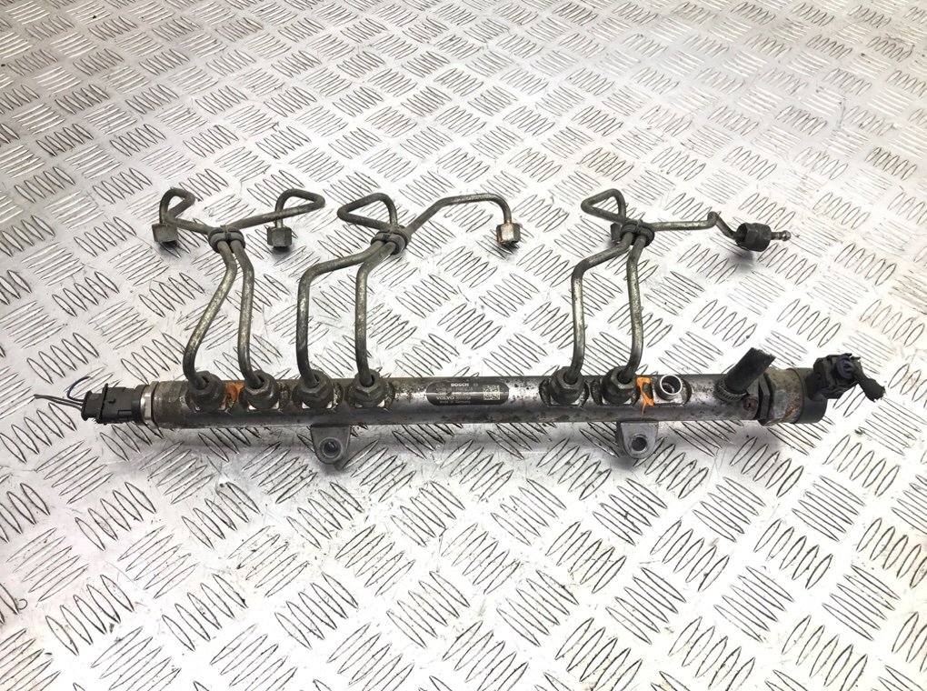 Топливная рампа бу для Volvo XC60 2.0 D, 2010 г.