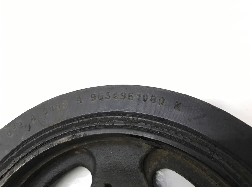 Шкив коленвала бу для Citroen C3 Picasso  1.6 HDi,  2010 г.