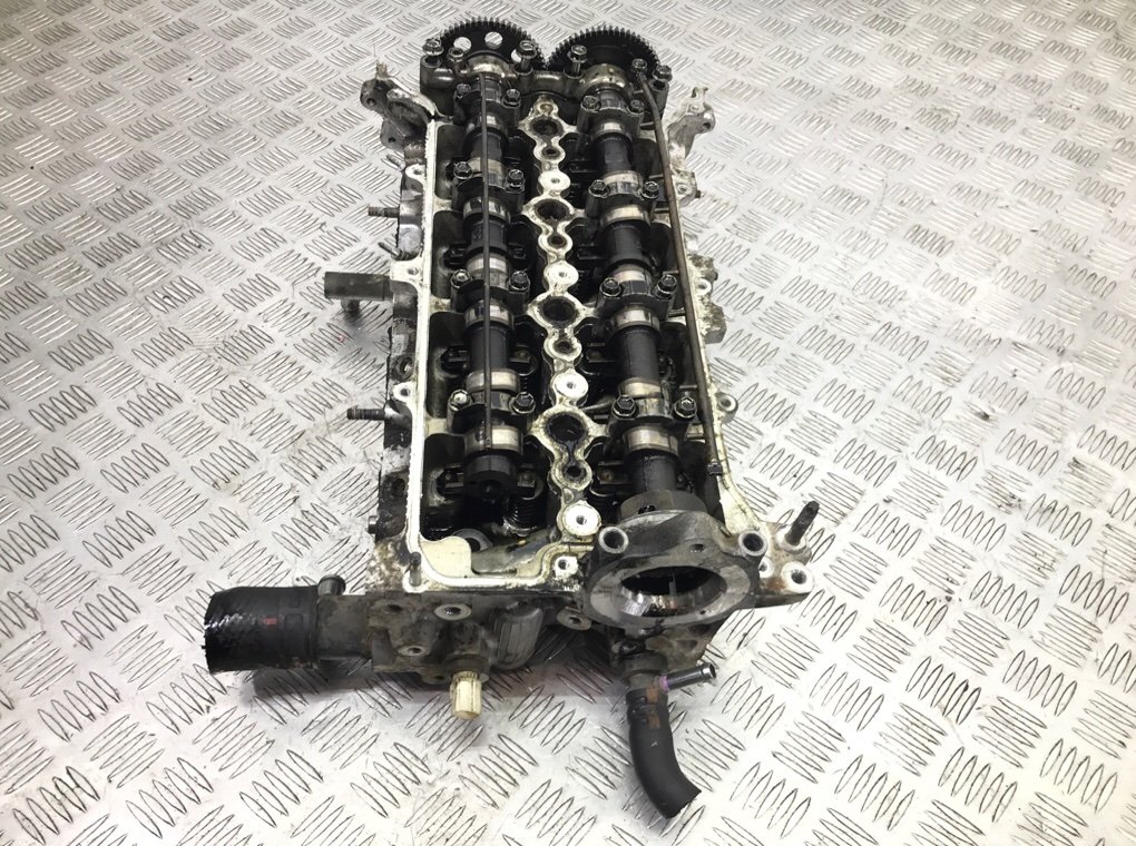 Головка блока цилиндров бу для Toyota Avensis 3 2.0 D-4D,  2010 г.