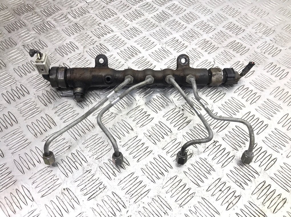 Топливная рампа бу для Toyota Avensis 3 2.0 D-4D, 2010 г. Топливная рампа бу для Toyota Avensis 3 2.0 D-4D, 2010 г.