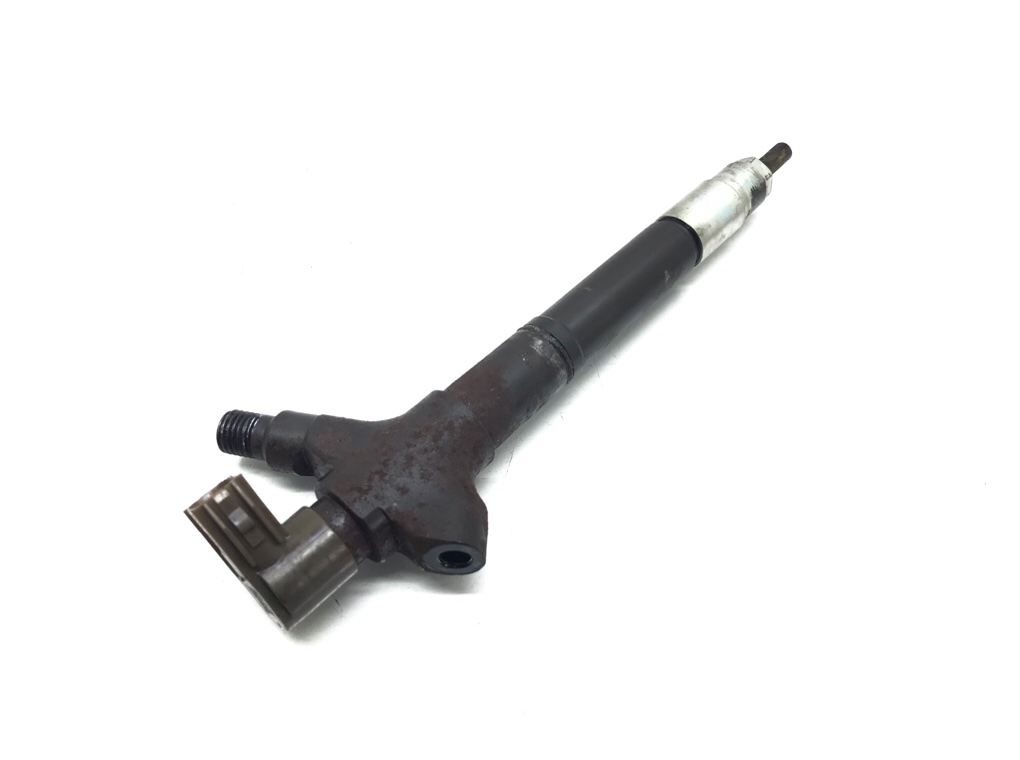 Форсунка бу для Toyota Avensis 3 2.0 D-4D, 2010 г. Форсунка бу для Toyota Avensis 3 2.0 D-4D, 2010 г.