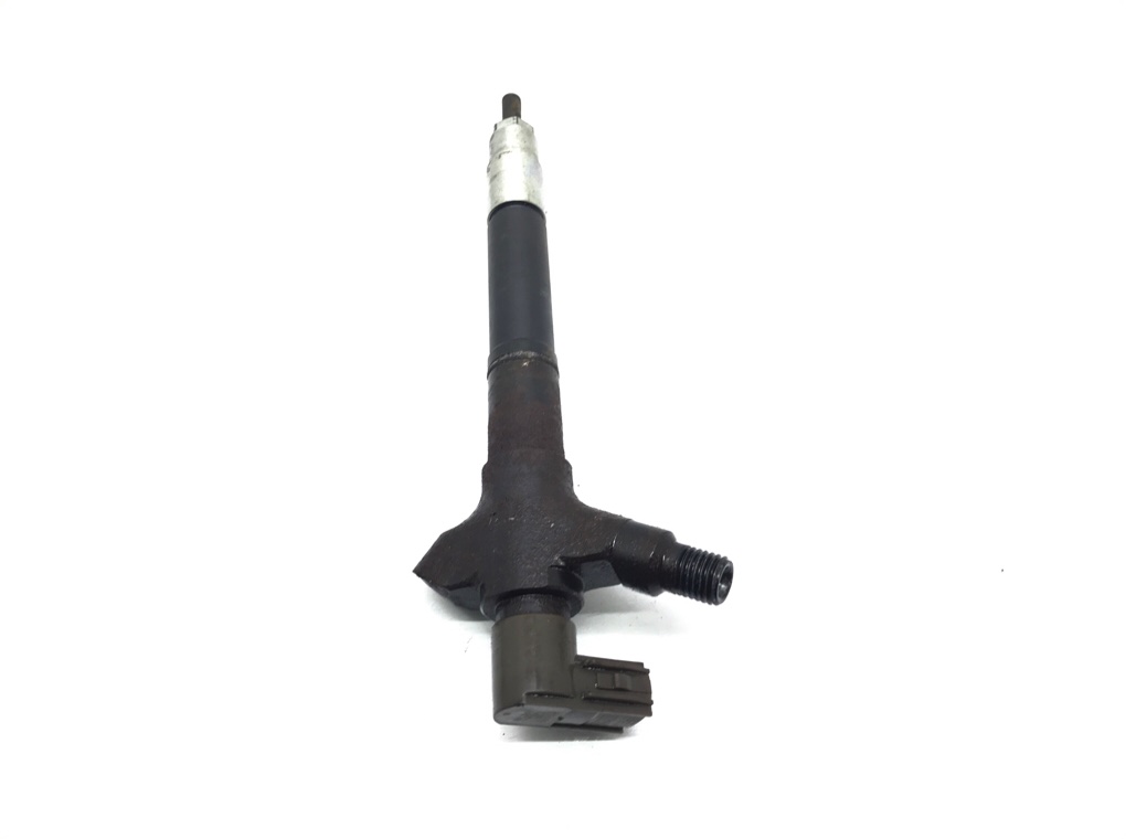 Форсунка бу для Toyota Avensis 3 2.0 D-4D, 2010 г. Форсунка бу для Toyota Avensis 3 2.0 D-4D, 2010 г.