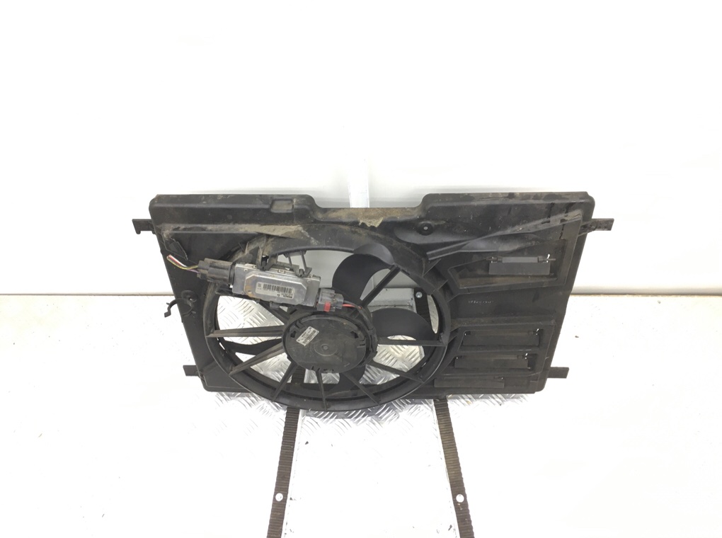 Вентилятор радиатора бу для Ford Focus 3 2.0 TDCi,  2013 г.