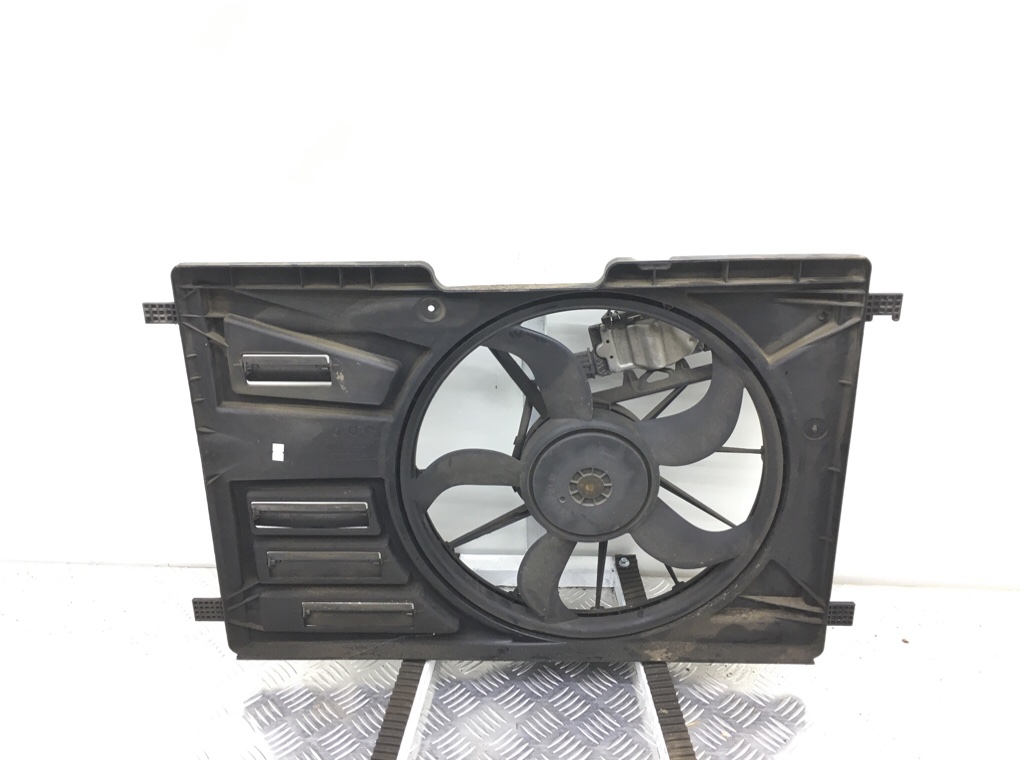 Вентилятор радиатора бу для Ford Focus 3 2.0 TDCi,  2013 г.