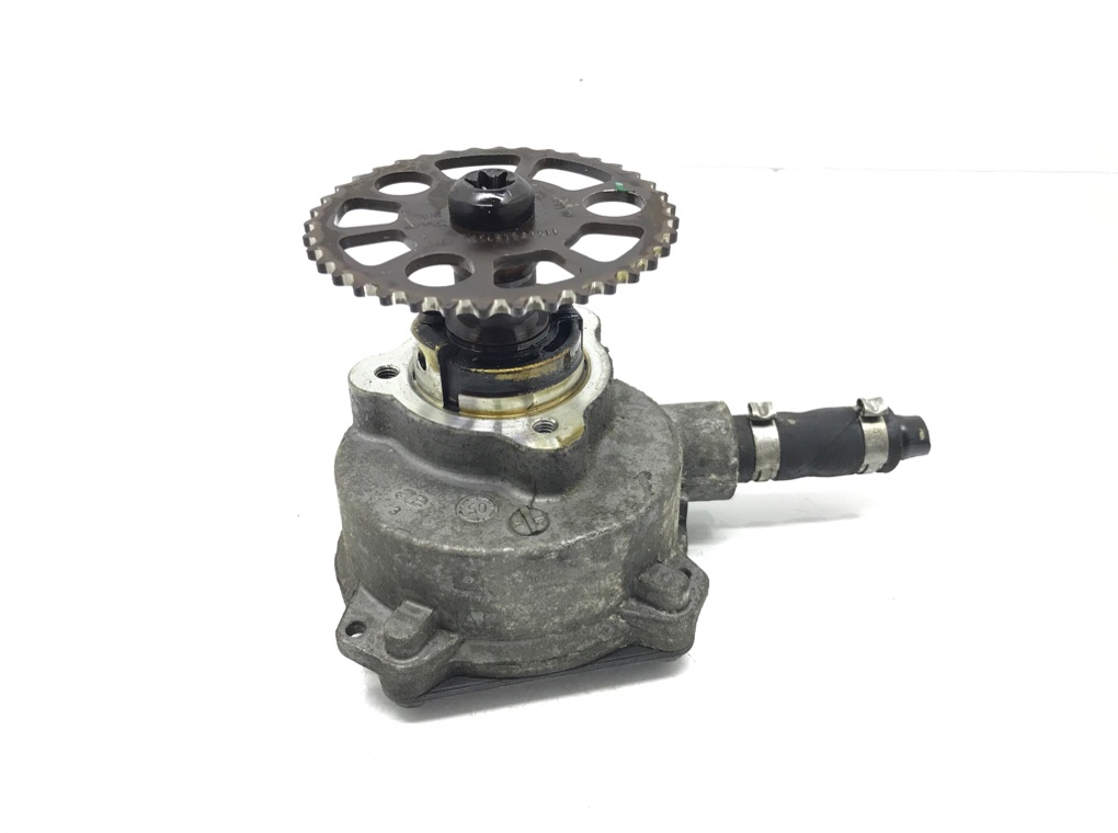 Насос вакуумный бу для BMW 3 E90/E91/E92/E93 2.5 i,  2006 г.