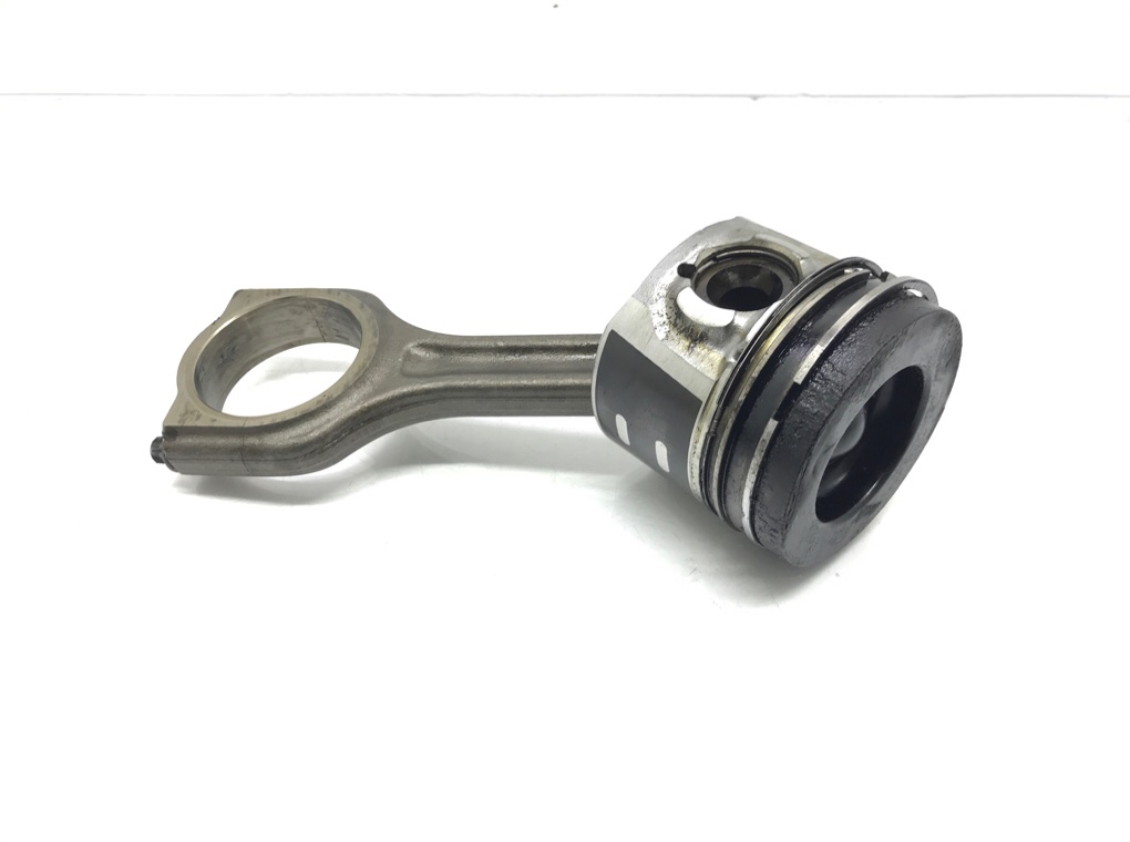 Поршень бу для Ford Focus 3 1.6 TDCi,  2012 г.