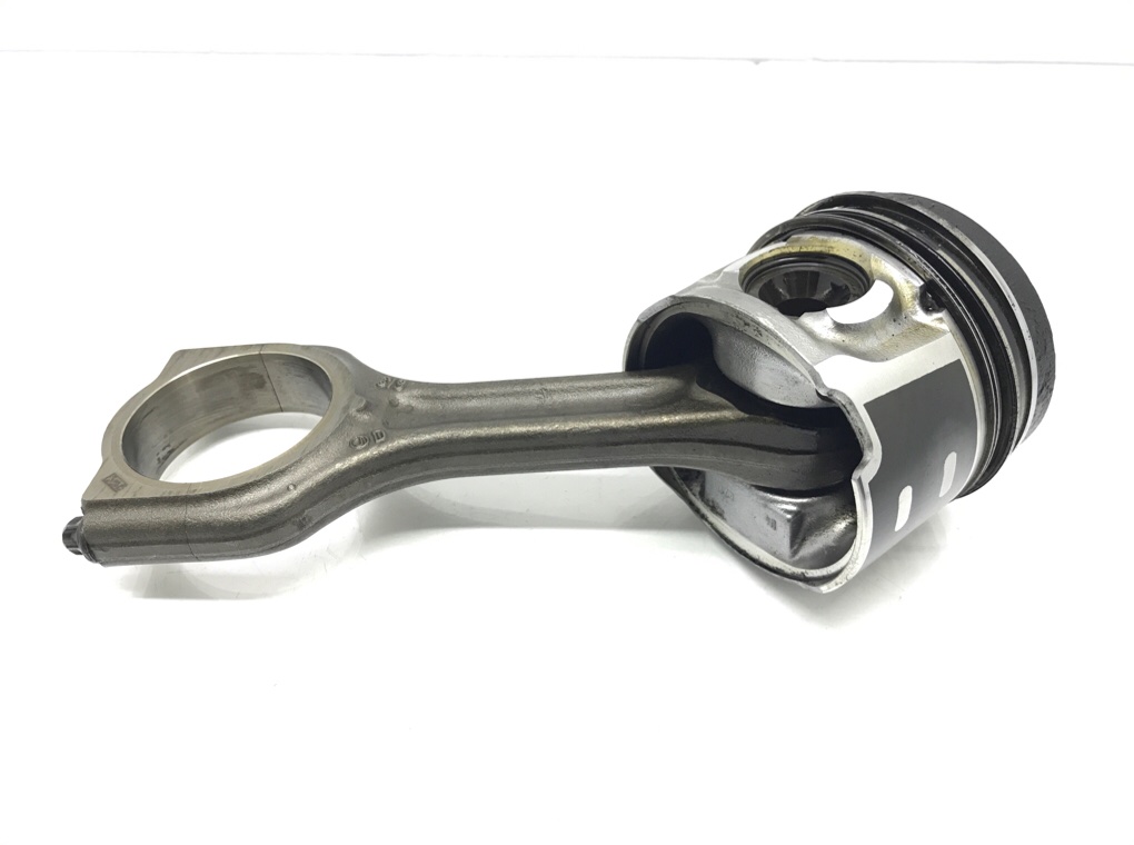 Поршень бу для Ford Focus 3 1.6 TDCi,  2012 г.