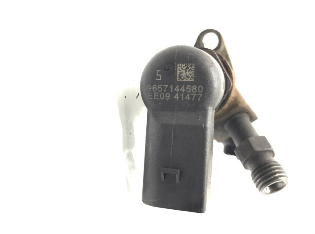 Форсунка бу для Volvo V50  1.6 TD,  2012 г.