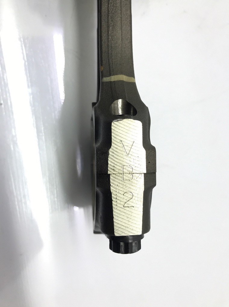 Поршень бу для Toyota Avensis 2.0 D-4D, 2012 г. Поршень бу для Toyota Avensis 2.0 D-4D, 2012 г.