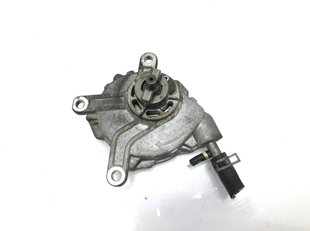 Насос вакуумный бу для Toyota Avensis  2.0 D-4D,  2012 г.