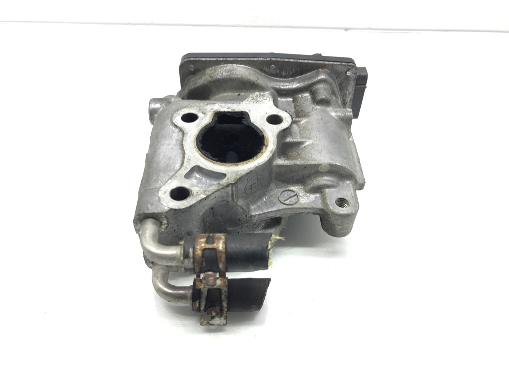 Клапан EGR бу для Toyota Avensis  2.0 D-4D,  2012 г.