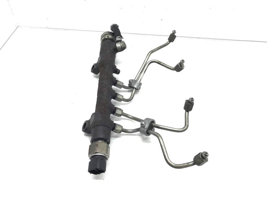 Топливная рампа бу для Toyota Avensis 2.0 D-4D, 2012 г. Топливная рампа бу для Toyota Avensis 2.0 D-4D, 2012 г.