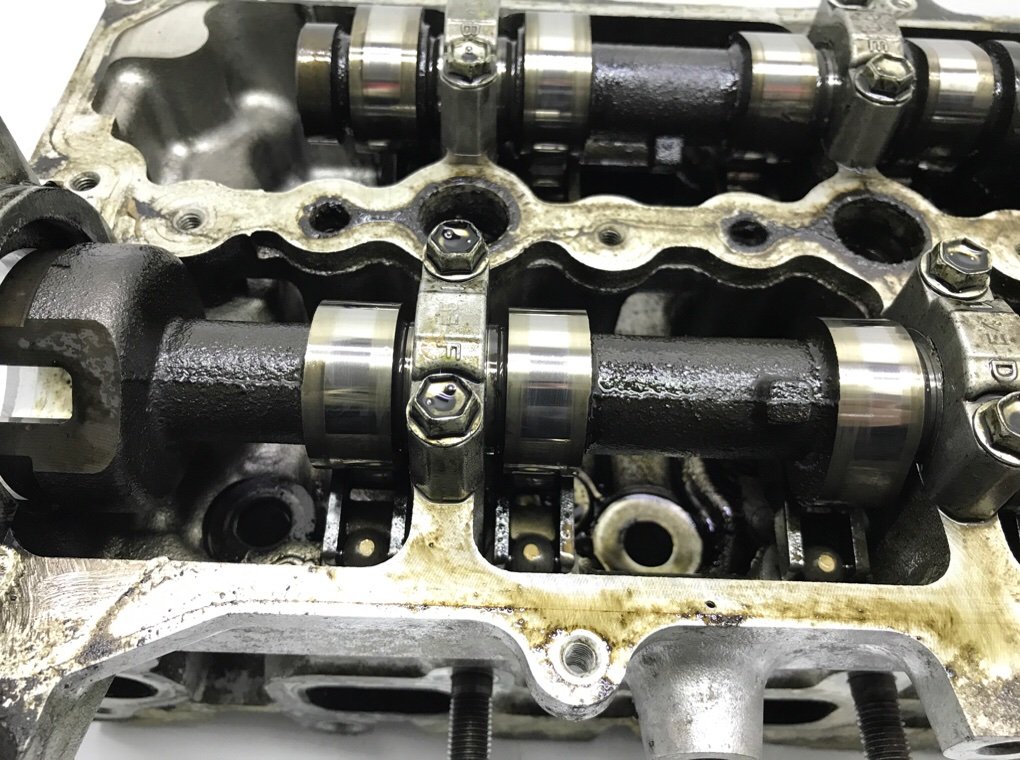 Головка блока цилиндров бу для Toyota Avensis  2.0 D-4D,  2012 г.