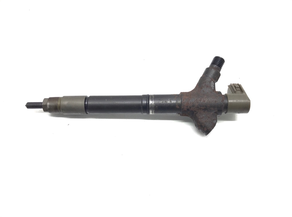Форсунка бу для Toyota Avensis 2.0 D-4D, 2012 г. Форсунка бу для Toyota Avensis 2.0 D-4D, 2012 г.