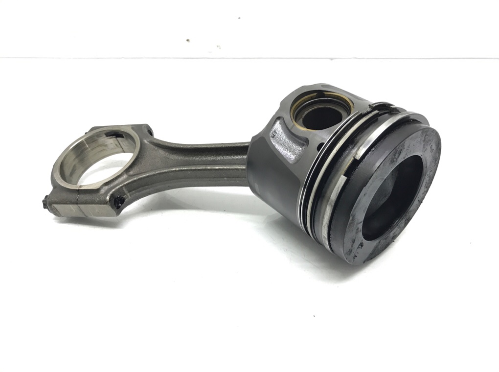 Поршень бу для Land Rover Freelander 2 2.2 TD,  2007 г.